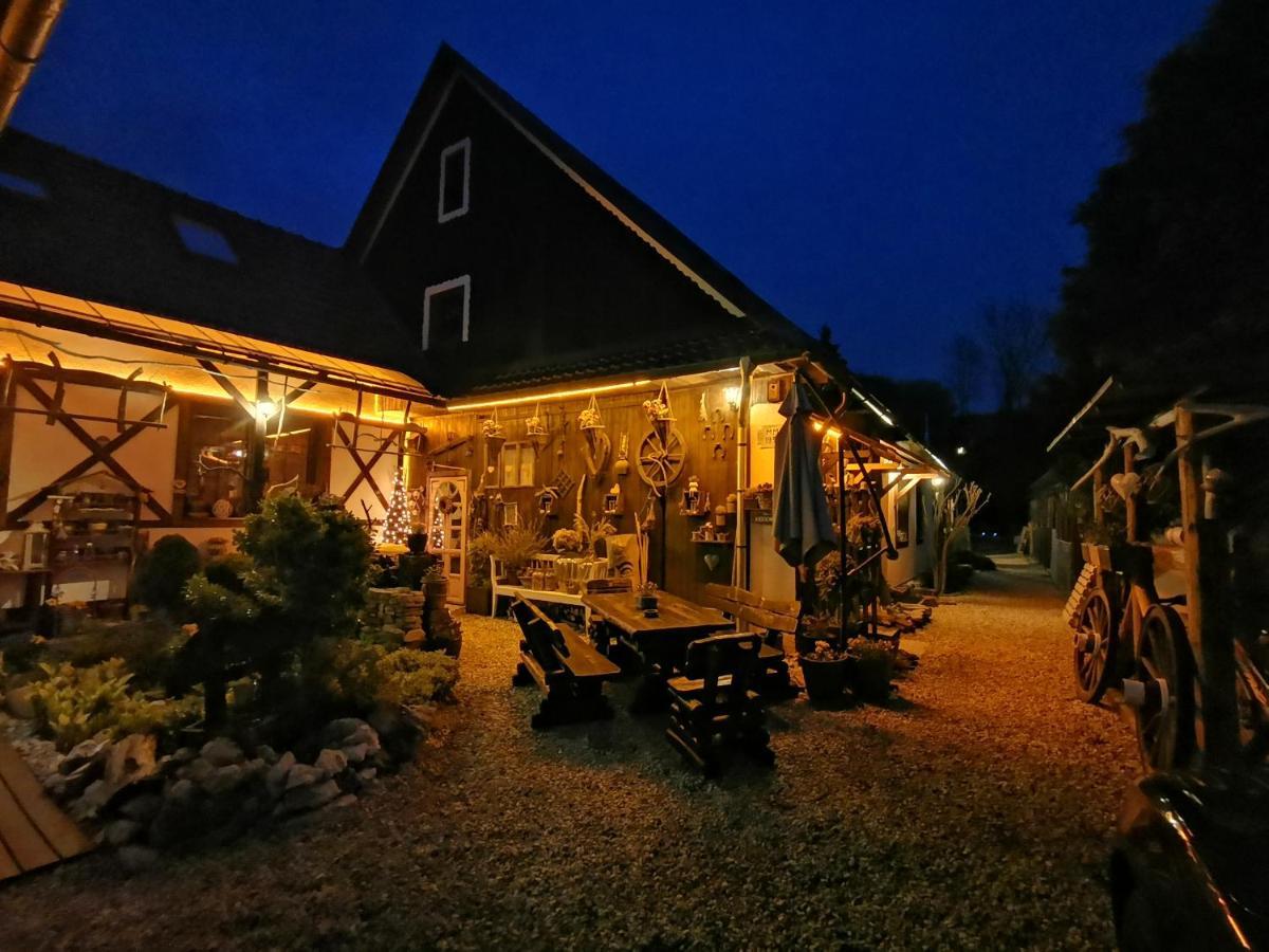 Guesthouse Eden Liptovsky Mikulas Exterior photo