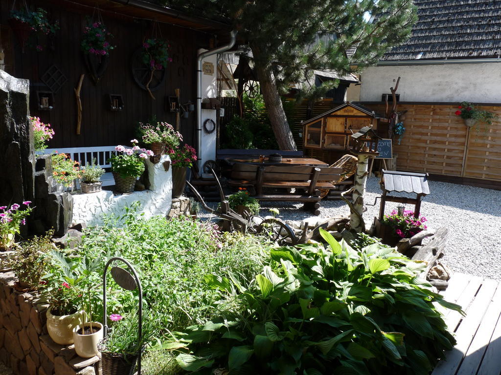 Guesthouse Eden Liptovsky Mikulas Exterior photo
